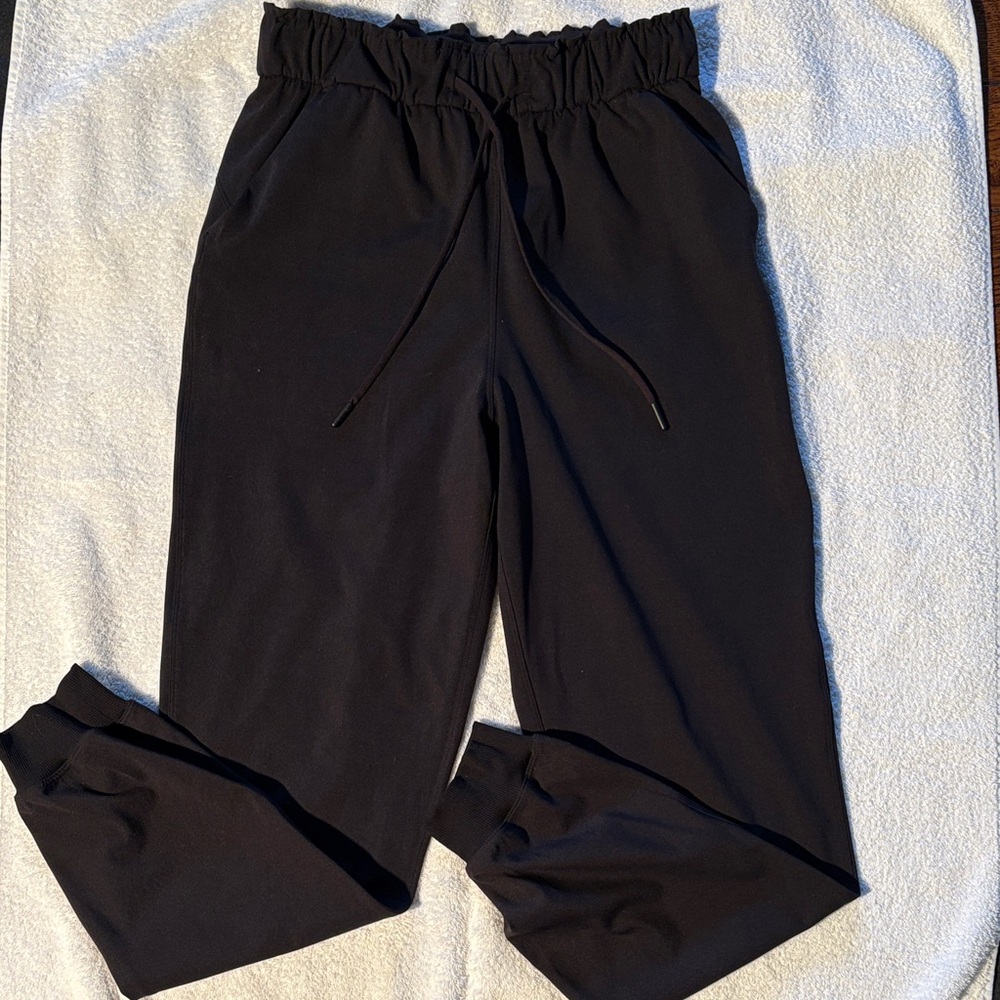 NWOT Lululemon Stretch Luxtreme High Rise Jogger - Picture 4 of 15